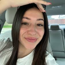 leslie sanchez (@llezzlie) • Instagram photos and videos