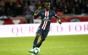 Idrissa gueye is a top class midfielder! Manchester United In Talks For Idrissa Gueye Man Utd Core