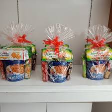 Sekarang ini kami tengah mempersiapkan paket lebaran azzuna untuk periode 2020 2021 agar mudah mudahan bisa segera rilis bulan juni 2020 ini. Paket Parcel Biskuit Khong Guan Parcel Lebaran Natal Tahun Baru Lazada Indonesia