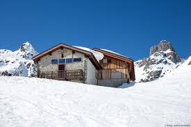 Ski De Rando Dans Le Beaufortain Refuge De Presset Blog Outdoor Trace Les Cimes Ski Ski De Randonnee Randonnee