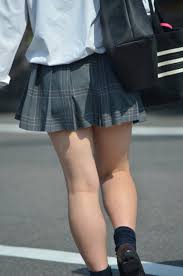 画像】こんなミニスカふとももで街中を歩く女子高生って神ですか？ | JKちゃんねる|女子高生画像サイト