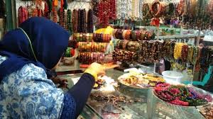 Maybe you would like to learn more about one of these? Tren Tali Masker Dilakoni Pedagang Cinderamata Di Pasar Inpres Kebun Sayur Balikpapan Halaman 2 Tribun Kaltim