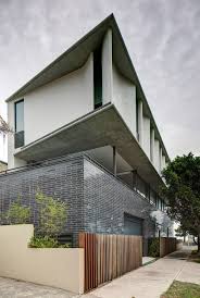 Whereas one modern house may have large glass windows for walls, another house may have several small windows grouped together. 36 Ide Rumah Tropis Modern Terbaik Di 2021 Rumah Tropis Modern Rumah