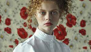 Lana del rey (elizabeth woolridge grant). Design Scene Style Impermanence By Kristof Toth