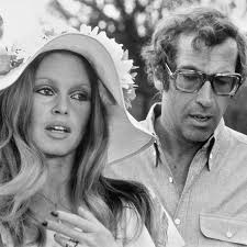 Pablo Escobar : L'histoire incroyable de la vétérinaire colombienne qui  stérilise ses hippopotames