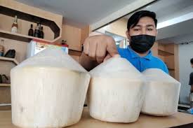 Tentunya agar tas tetap terlihat menarik dan lebih tahan lama. Mencoba Kelapa Muda Jelly Segar Yang Lagi Hit Di Lhokseumawe Aceh