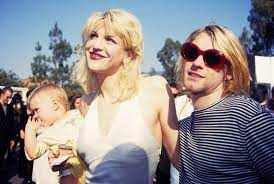 She became pregnant within weeks of dating kurt cobain, and the pair married in 1992 after four months. Courtney Love Mit Offenem Brief An Kurt Cobain Zum 28 Hochzeitstag