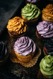 We gently obtain our natural products from our own plant sources, where we control the planting, care and harvesting before any processing takes place. Natural Vegan Food Coloring For Frosting Crowded Kitchen