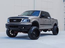 Jonathanbaerwaldes 2001 Ford F150 Lariat 4wd