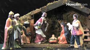 It's 10 x 6 over the interior of the stable (the roof is 13 tall at the outside). How To Arrange A Nativity Scene Howcast
