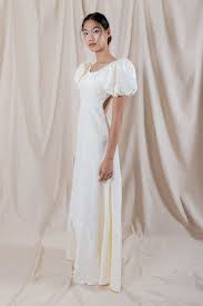 For casual weddings, we have shorter wedding dresses that fall above the knee as well as tea length options. Wedding Dress Styles Trends That Will Be Big In 2021