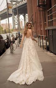 Berta brautkleider sind das musst have bei den stars und sternchen weltweit. Berta Bridal Brautmoden Brautkleider Hochzeitskleider Abendkleider Balayi