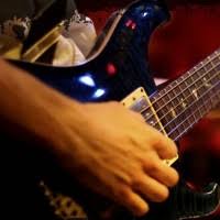 F g e am g aku hanya ingin kamu bisa mengerti kutakkan tinggal diam f g e am g menyikapi apa yang telah kau perbuat selalu rendahkan aku f g e am g aku chord sebelah mata by d'masiv. I Want To Break Free Chord Guitar