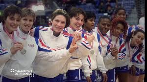 Les jeux se rapprochent, mais avant, il y aura beaucoup de sueur. L Equipe De France Feminine De Handball 2002 De La Serie Champions De France Youtube