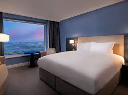 Shop luxurious intimate boutique products from bedroom kandi by kandi burruss. Sofitel London Gatwick 5 Star Hotel In Crawley All