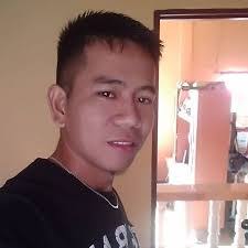 Robert Nilo's Instagram, Twitter & Facebook