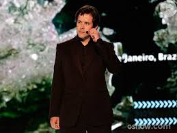 Foto: Jonas (Murilo Benício) anuncia que Danilo (Miguel Roncato) é o  primeiro elimonado do reality show, em 'Geração Brasil'