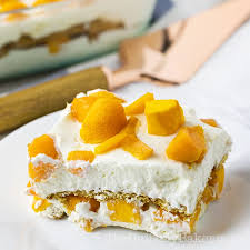 With more than 7.000 islands, thousands of kinds of seafood, tropical fruit, vegetables and talented chefs now, let's discover 5 sweet dishes of pinoy dessert of filipino people. Filipino Dessert Recipes You Must Try The Unlikely Baker