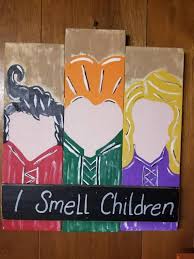 Hocus Pocus Wood Sign I Smell Children Halloween Etsy Halloween Signs Halloween Wood Crafts Fall Halloween Crafts