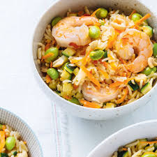 Riz Frit A L Edamame Et Aux Crevettes Ricardo Recipe Shrimp Fried Rice Fried Rice Healthy Recipes