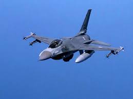 Mai multe avioane militare ungare au fost activate vineri pentru a intercepta un avion de pasageri care intrase în spaţiul aerian al ungariei fără a anunţa acest lucru în prealabil. 10 Mituri Despre Avioanele De LuptÄ