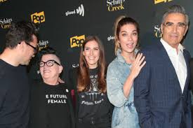 Watch my new show house hunters: Dan Levy Annie Murphy Pictures Photos Images Zimbio