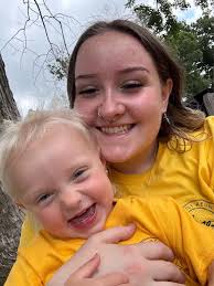 Do kids commonly request raw red onion