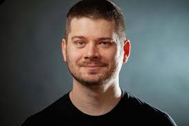 Jacob Dines's Instagram, Twitter & Facebook