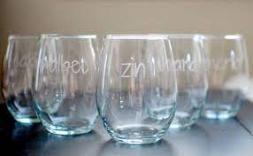 Customize Your Wine Glasses Etched Wine Glasses Wine Glasses Glass Etching Projects