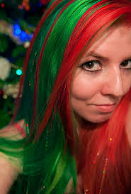 10 Brilliant Shades Of Christmas Hair Color 2020 Ultimate Guide Winter Hair Color Hair Color Hair Tinsel