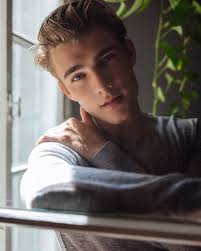 Foto cowok smp ganteng dan keren. 170 Ide Ganteng Di 2021 Aktor Pria Aktor Amerika