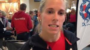 Hun blev i 2016 europamester på 400 m hæk og fik en sølvmedalje ved ol i rio, hvilket aldrig er sket før af en kvindelig løber. Search Sara Slott Videos Latest Videos On Sara Slott Sara Slott Video Clips Songs Music Videos 1 On Luvcelebs