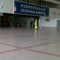 Exam papers from the past five years are provided for revision purposes. Foyer Library Uum 1 Tip From 59 Visitors
