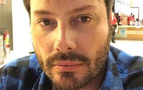 Desde 1979 estragando tudo e decepcionando pessoas. Danilo Gentili E Diagnosticado Com Covid 19 Ofuxico