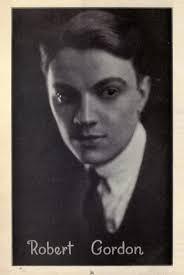 Ronald Gans : sa biographie, filmographie, et quelques photos