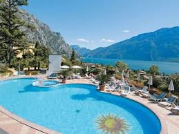 Gardalake Com Lake Garda Travel And Visitor S Guide Lake Garda Hotel Garda Hotel