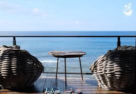 入住就不想出門 北部 南部12家 無敵山海景民宿 在群山中泡澡 早上被大海美醒 食尚玩家 outdoor ottoman outdoor outdoor table