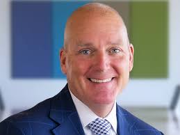 Tom Amell's Instagram, Twitter & Facebook