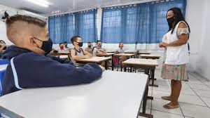 As aulas presenciais devem ser retomadas na rede pública de são luís em agosto, em diferentes datas. Ic Peaksczhigm