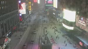 Temperatures top out in the 20s across the interior, with 30s along the coast, before dropping into the teens and single digits tonight. Winter Storm Moves Through New York City S Times Square Nbc News Youtube