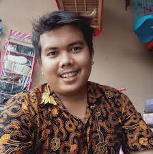 KEBAKARAN KANDANG AYAM DAN GUDANG PAKAN Di Desa Kandangan Kecamatan Srengat  Kabupaten Blitar, tepatnya dari tugu gula kelapa ke utara pada Senin sore  (9/6/2025).Menurut informasi sementara, diduga kebakaran disebabkan oleh  konsleting listrik,