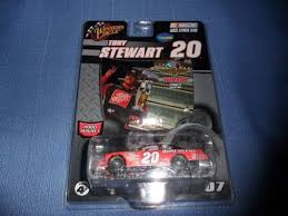 Tony Stewart Home Depot 20 Brickyard 400 Indianapolis Indiana July 29 2007 Raced Win 1 64 Scale Car Winners Circle With Bonus Victo Tony Stewart Tony Stewart