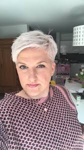 Wir verraten euch, wie ihr blonde strähnchen selber machen könnt. Beauty Blondierung Abmattierung Co Wie Pflege Und Style Ich Blonde Haare