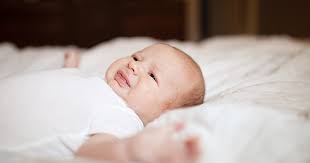 Was und ab wann sollte mein baby trinken? Schreibaby Wenn Das Neugeborene Sich Stark Ausdruckt Schwanger At