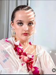 Tips for a Stunning Bathtub Photoshoot