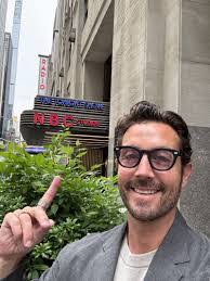 Daryl Mccormick's Instagram, Twitter & Facebook