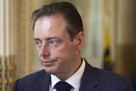 Bart albert liliane de wever is a belgian politician. Kurz Vor Den Kommunalwahlen Steigt Die Nervositat