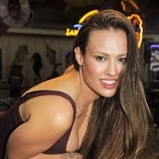 Lindsey Downs (@simply_linzy) • Instagram photos and videos