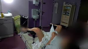 La france a un incroyable talent. Une Jeune Femme Entrain D Accoucher En Direct Live 2017 Youtube