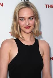 Teeth is a 2007 american horror comedy film written and directed by mitchell lichtenstein. Jess Weixler Alchetron The Free Social Encyclopedia
